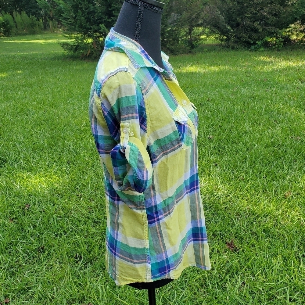 Aeo Favorite Tee Buttondown Long Sleeve Medium - Picture 3 of 6